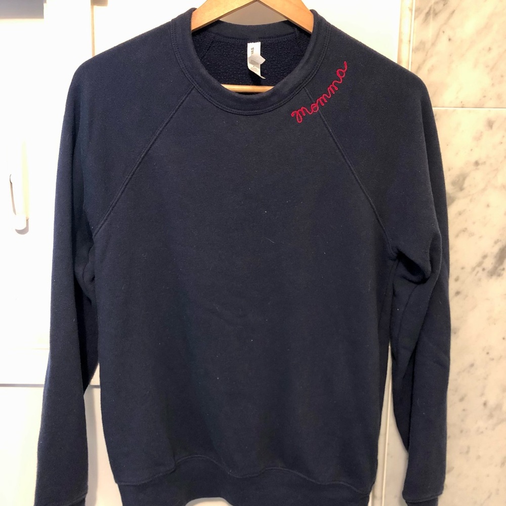 “Momma” Custom Embroidered Fleece Sweatshirt Size Small